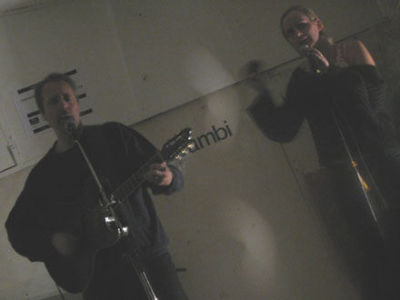 Hugh Featherstone and Kimbastian live in the Rue Bunte studio, Berlin