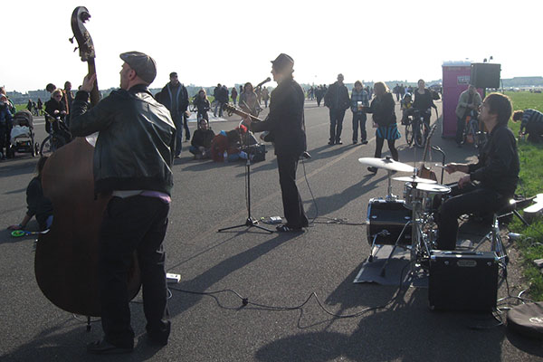 Zukunft und die Lichter Konzert - Tempelhof, Berlin 2010